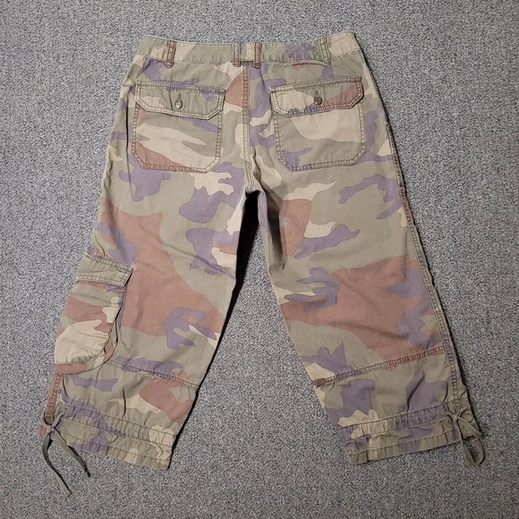 London Jean Camo Cargo Pants Women's Size 8 Crop Straight Outdoor Hiking Capris - Picture 6 of 15